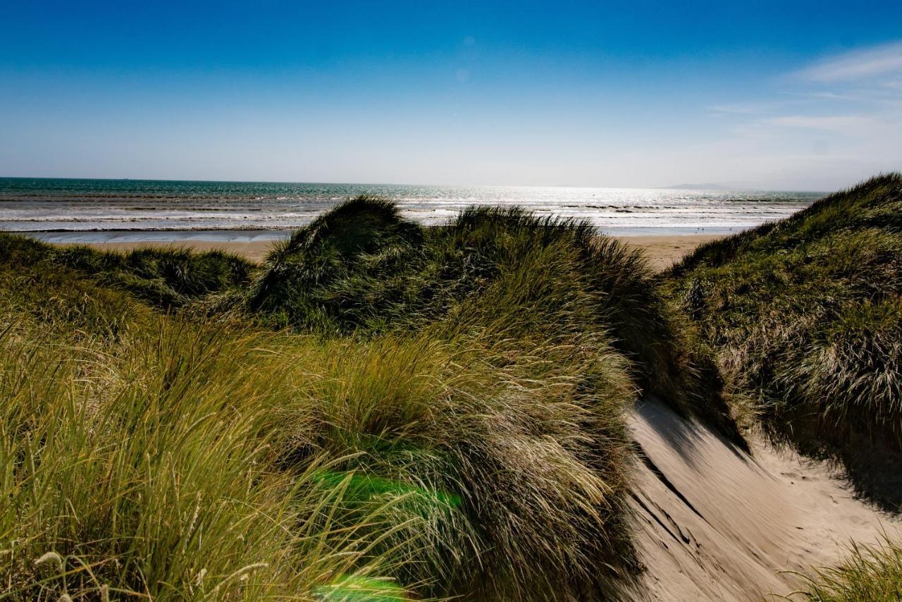 Beach Road Holiday Park Otatara Экстерьер фото
